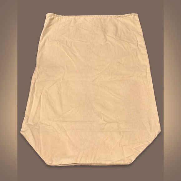LOUIS VUITTON: Draw string Dust bag Sz: 21.5” x 33” - Picture 3 of 6
